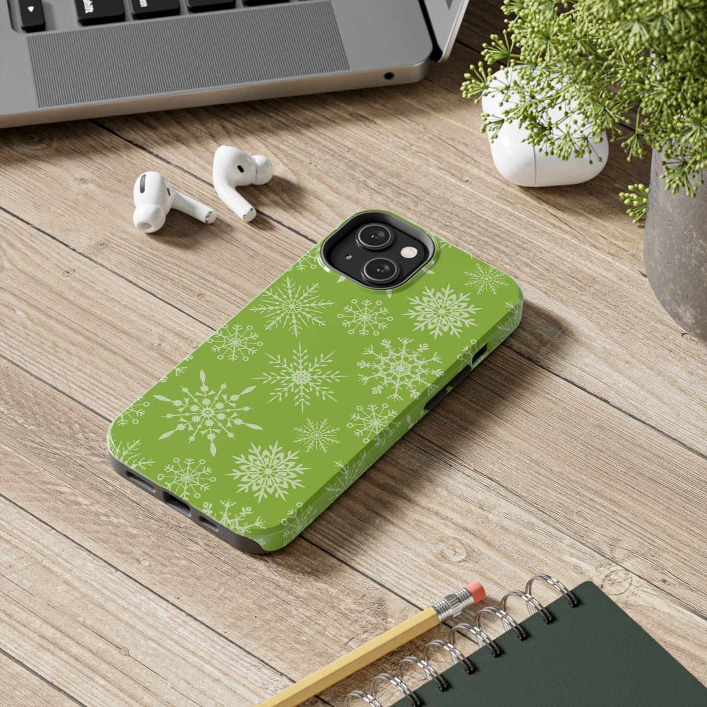 Green Snowflake Pattern – iPhone Series Case