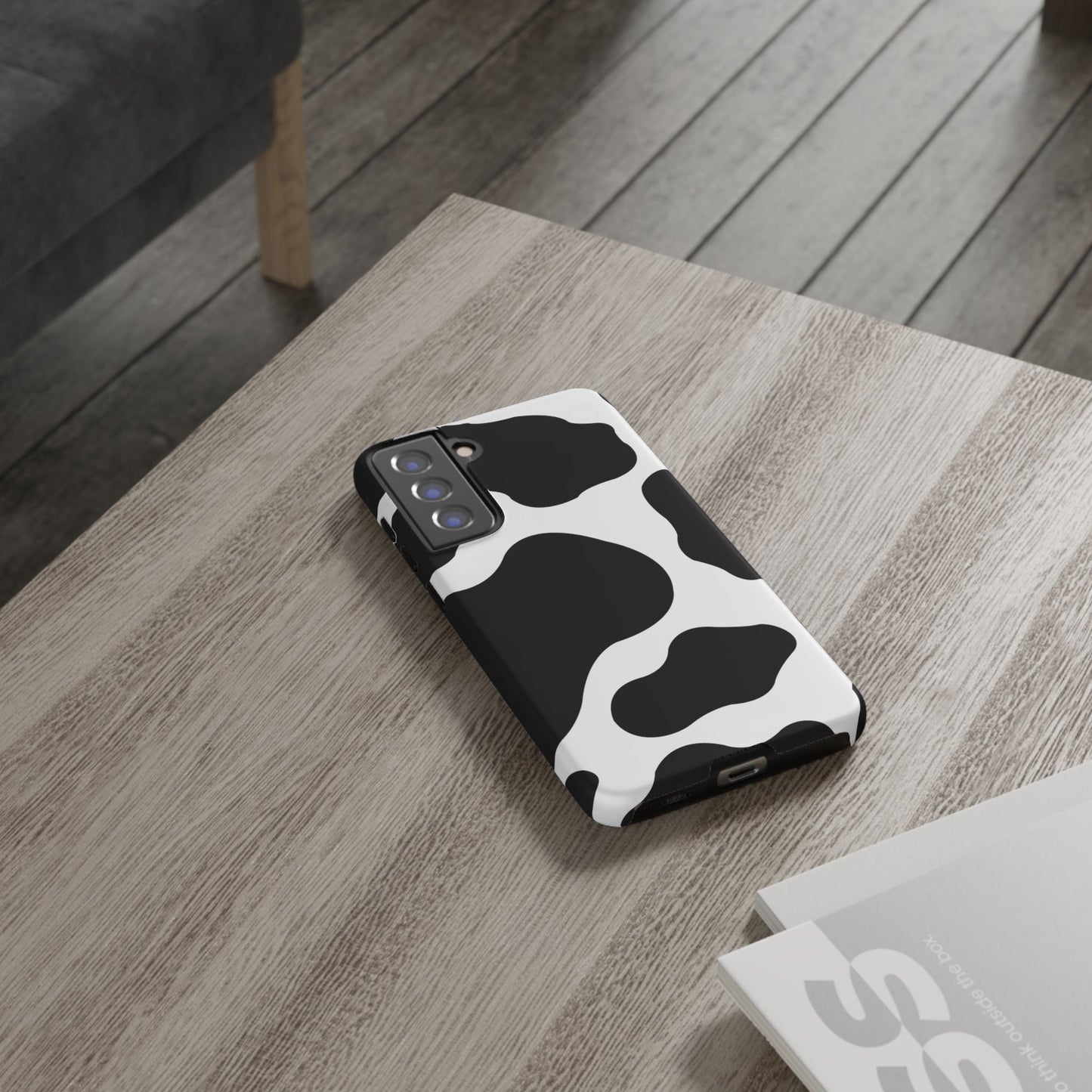 Chic Cow Print Tough Samsung Galaxy Case – Trendy Monochrome Animal Pattern with Dual-Layer Protection