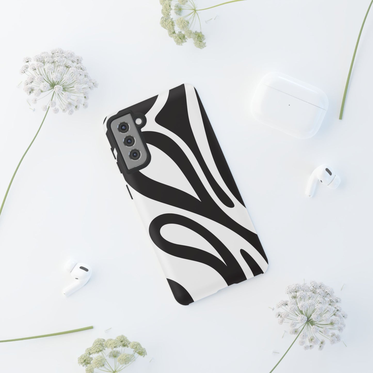 Modern Black and White Abstract Tough Samsung Galaxy Case – Bold Graphic Pattern with Dual-Layer Protection