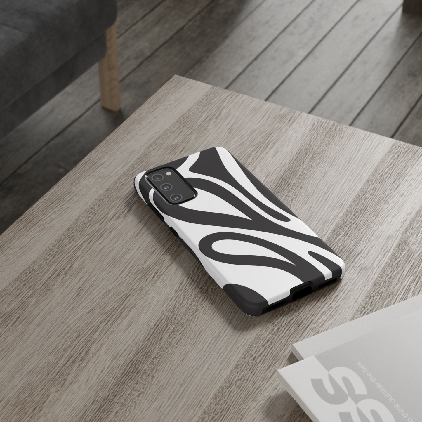 Modern Black and White Abstract Tough Samsung Galaxy Case – Bold Graphic Pattern with Dual-Layer Protection