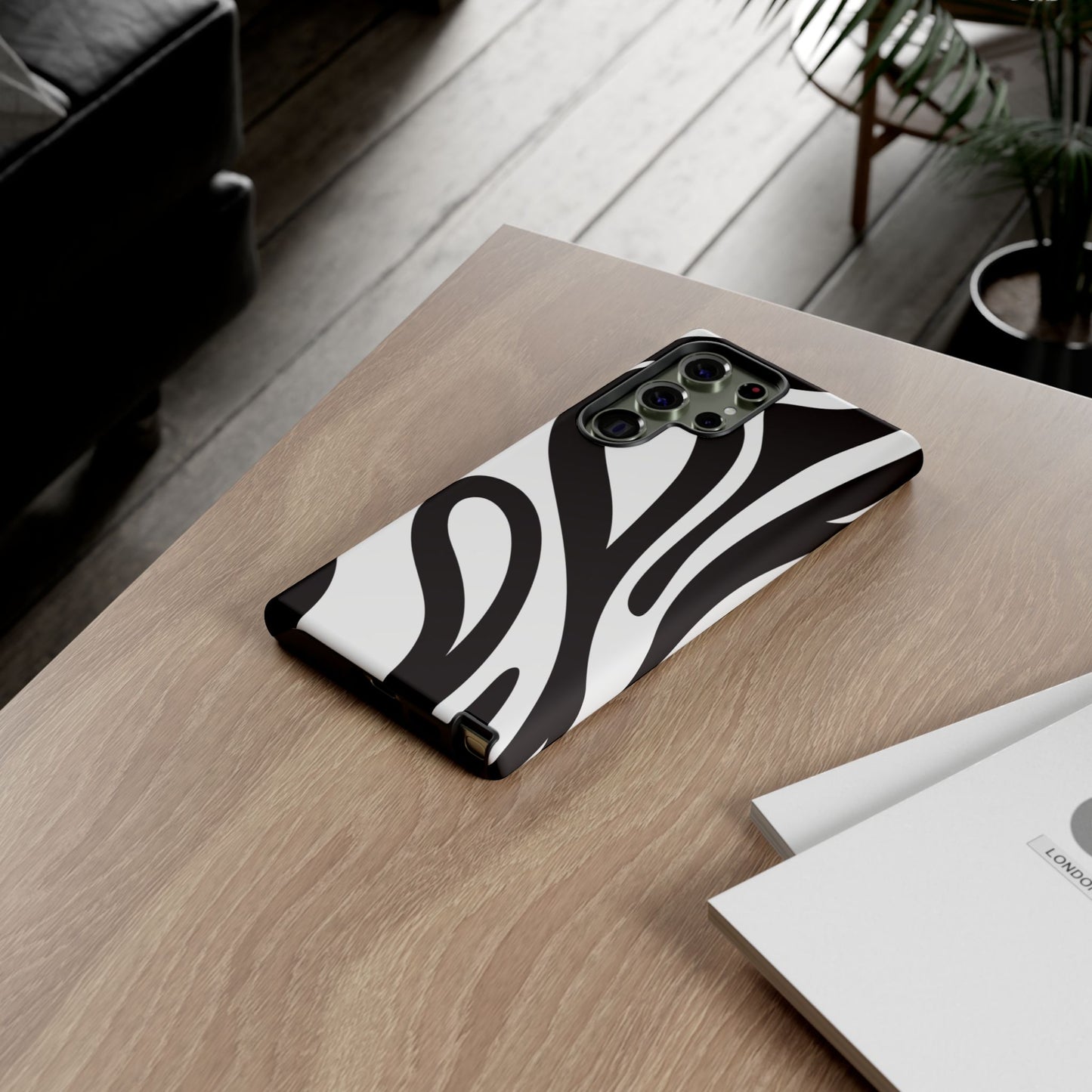 Modern Black and White Abstract Tough Samsung Galaxy Case – Bold Graphic Pattern with Dual-Layer Protection