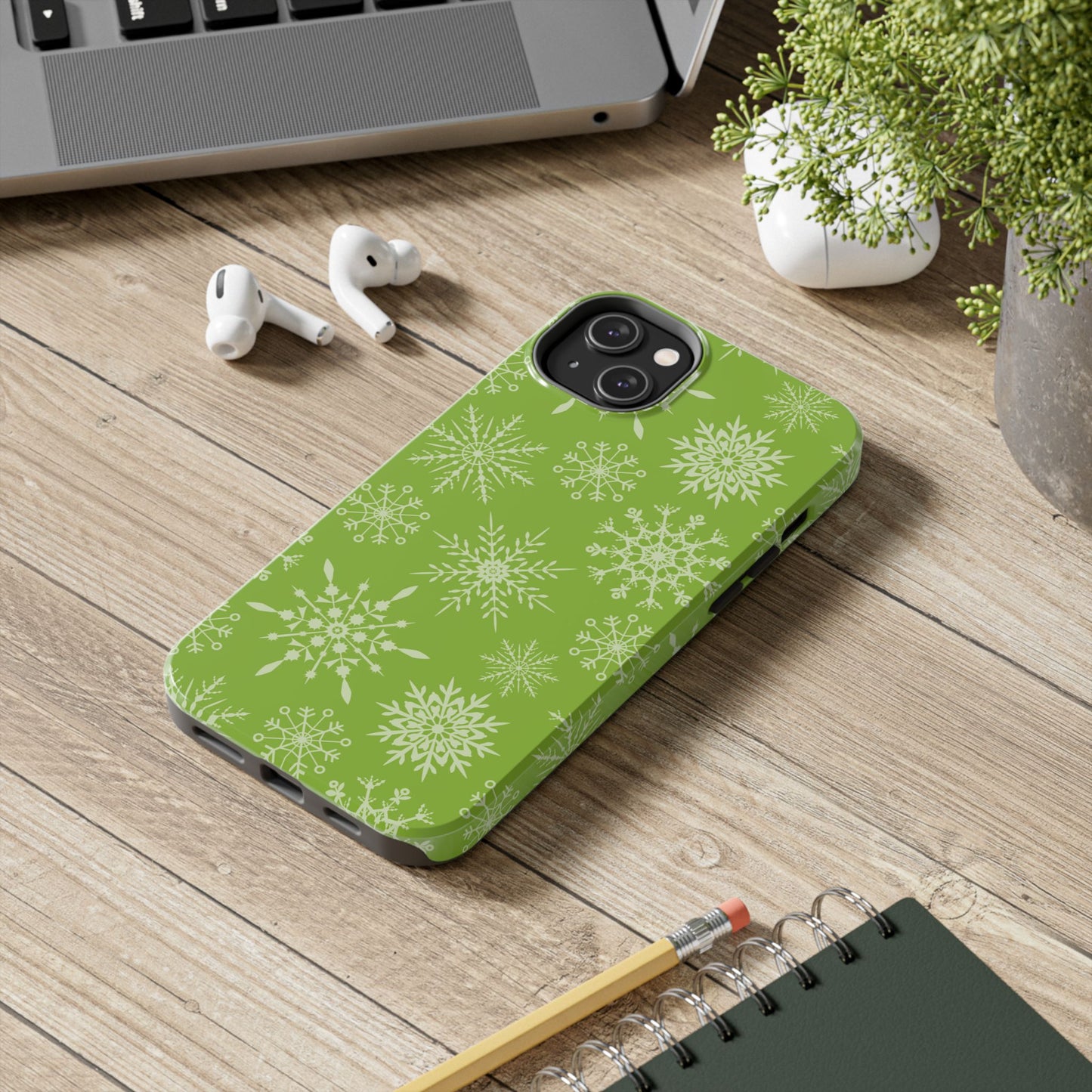 Green Snowflake Pattern – iPhone Series Case