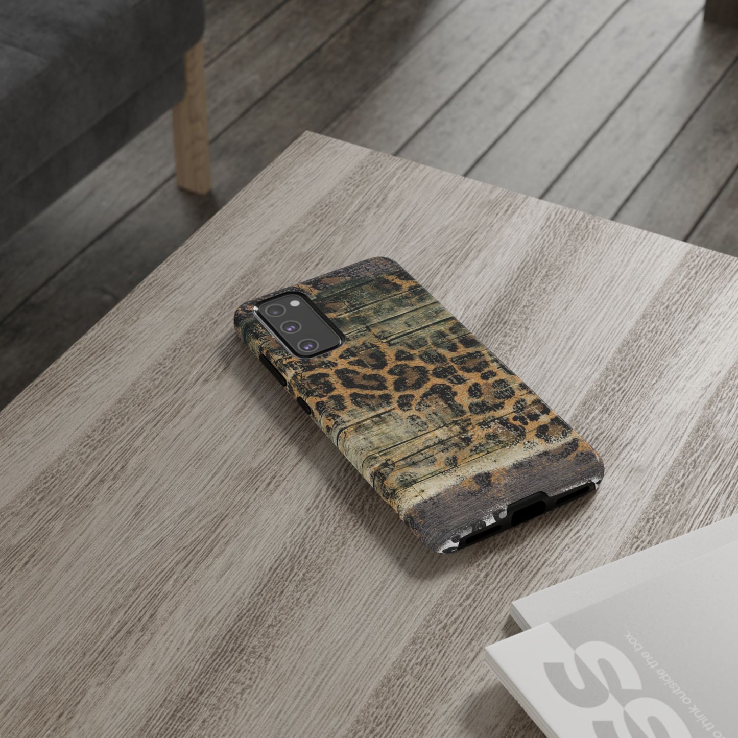 Rustic Wood and Leopard Print Tough Samsung Galaxy Case – Distressed Western Design with Dual-Layer Protection