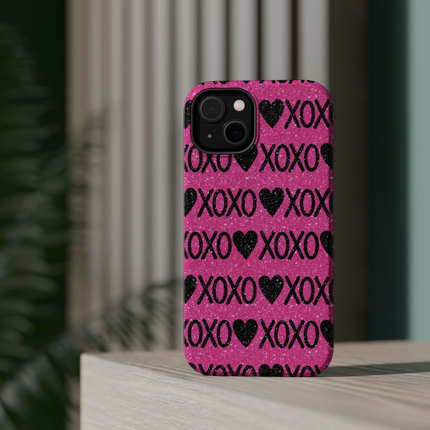 XOXO Glitter Hearts MagSafe Case