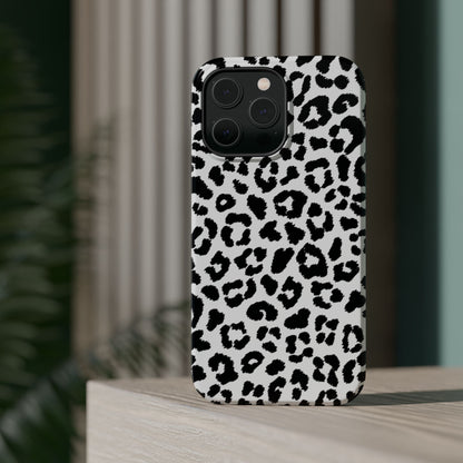 Monochrome Leopard Print Tough MagSafe iPhone Case – Classic Black and White Design with Dual-Layer Protection