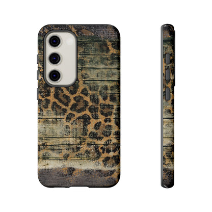 Rustic Wood and Leopard Print Tough Samsung Galaxy Case – Distressed Western Design with Dual-Layer Protection