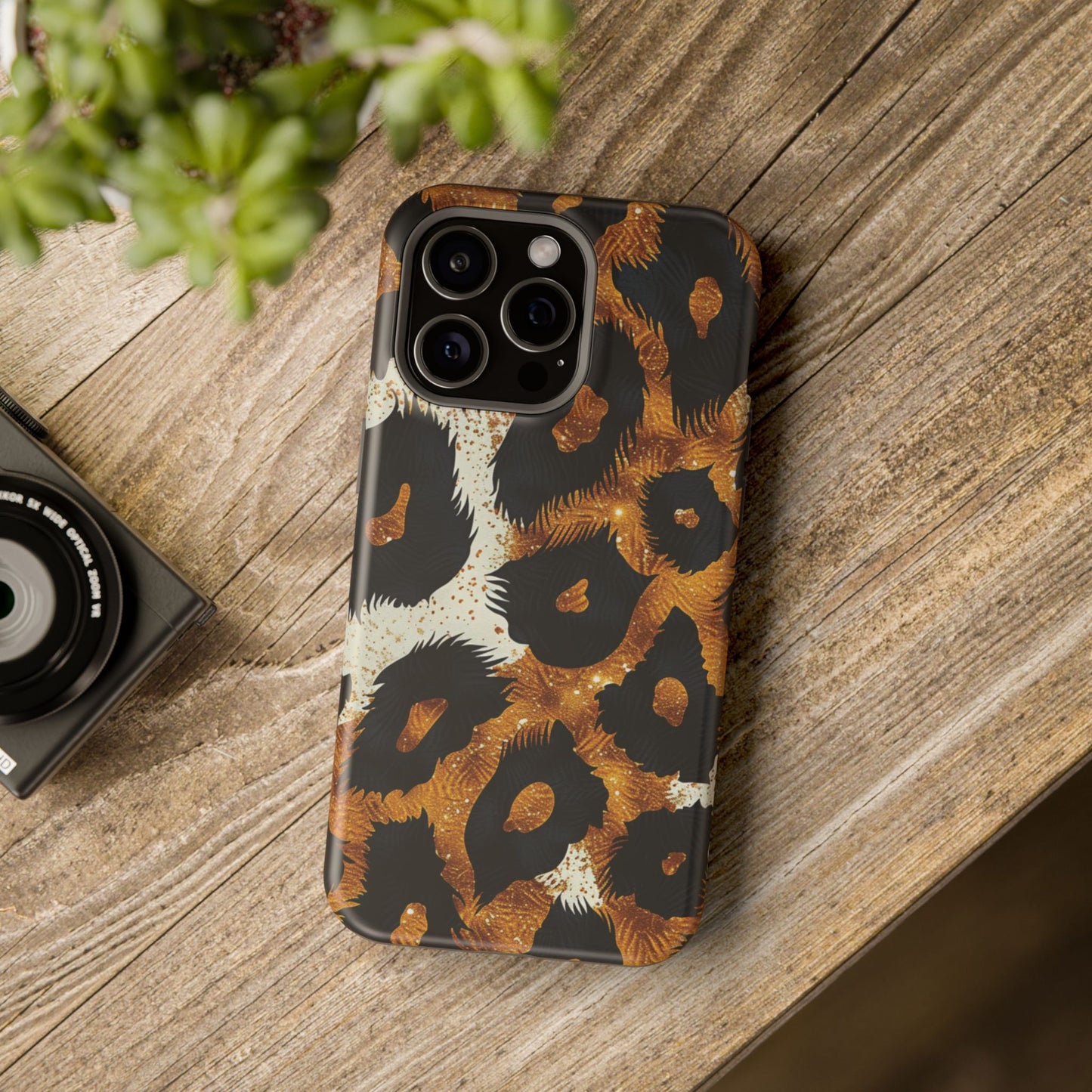 Safari Noir Gold Leopard iPhone Case