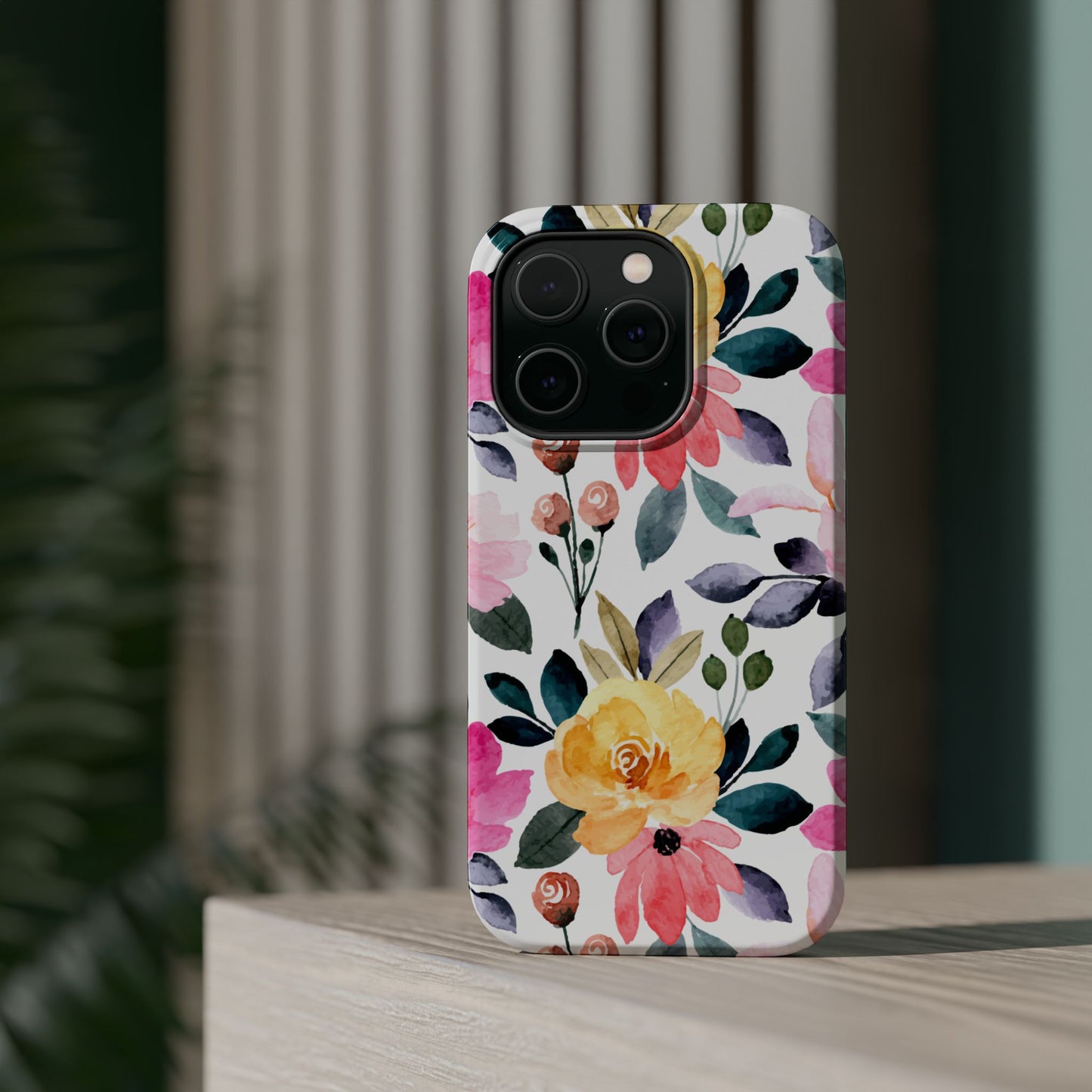 Blossoming Beauty – MagSafe Case with Pastel Floral Watercolor Design