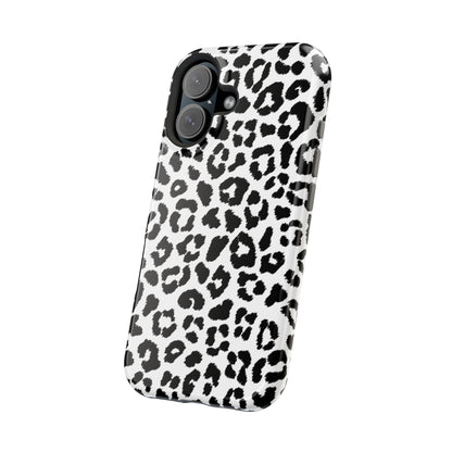 Monochrome Leopard Print Tough MagSafe iPhone Case – Classic Black and White Design with Dual-Layer Protection