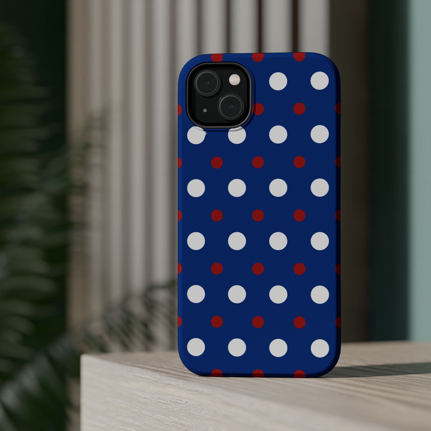 Patriotic Polka Dots – MagSafe iPhone Case