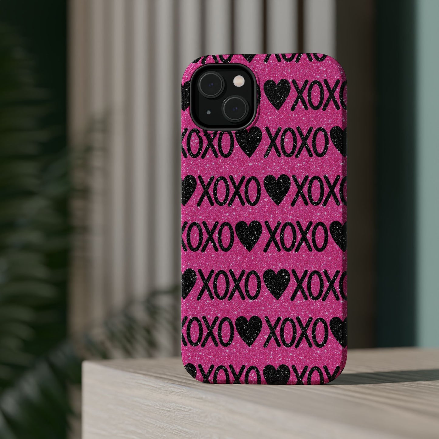 XOXO Glitter Hearts MagSafe Case