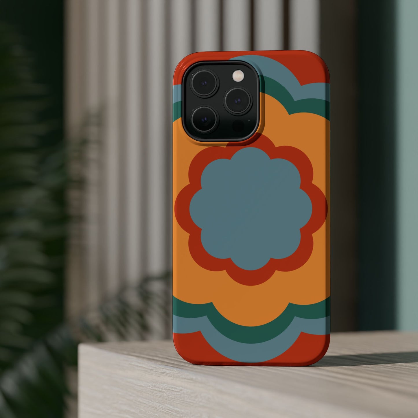 Retro Flower Power MagSafe iPhone Case – Bold 70s-Inspired Design with Dual-Layer Protection