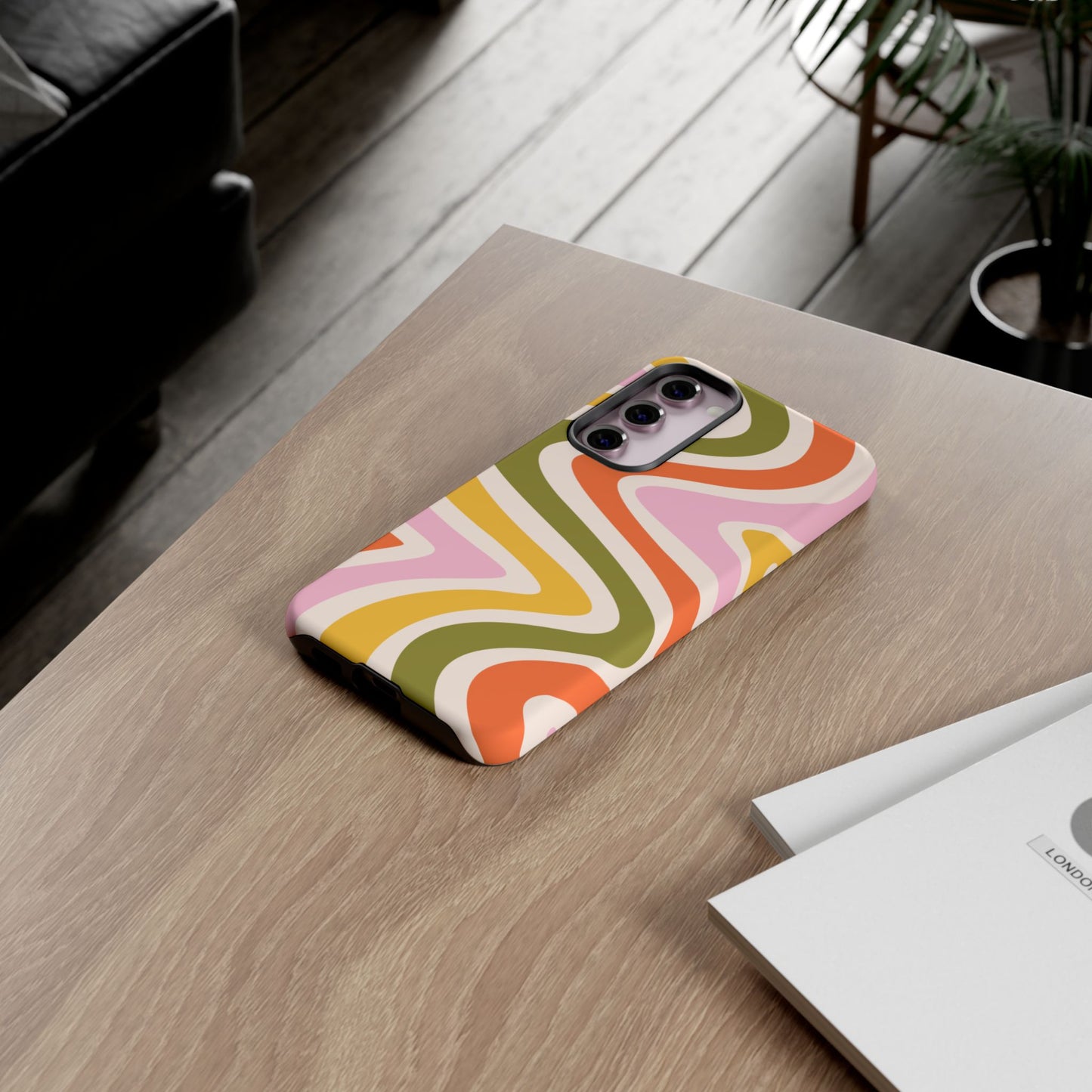 Retro Groove Samsung Galaxy Case – 70s-Inspired Design with Dual-Layer Protection