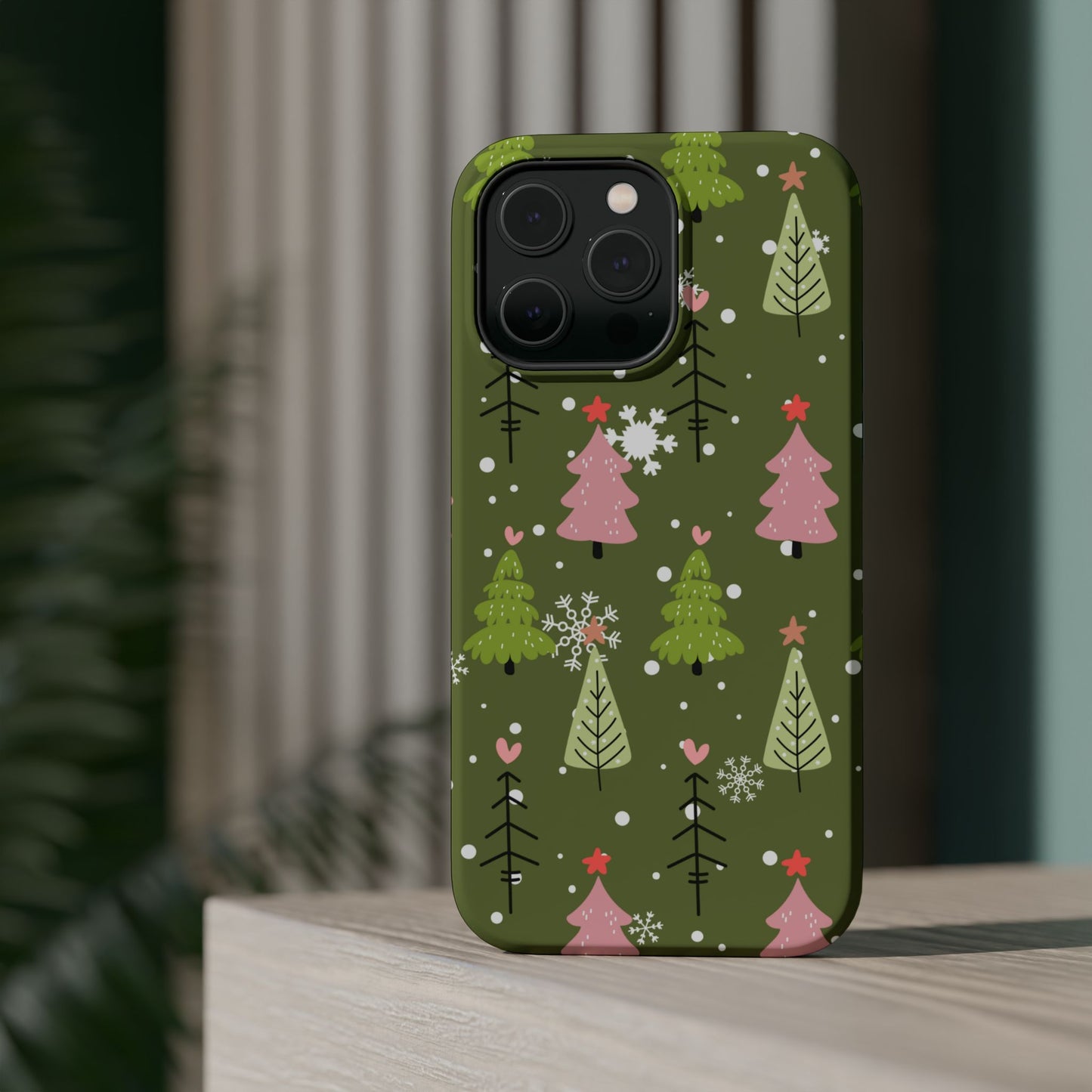 Whimsical Christmas Tree Pattern – MagSafe Phone Series Case