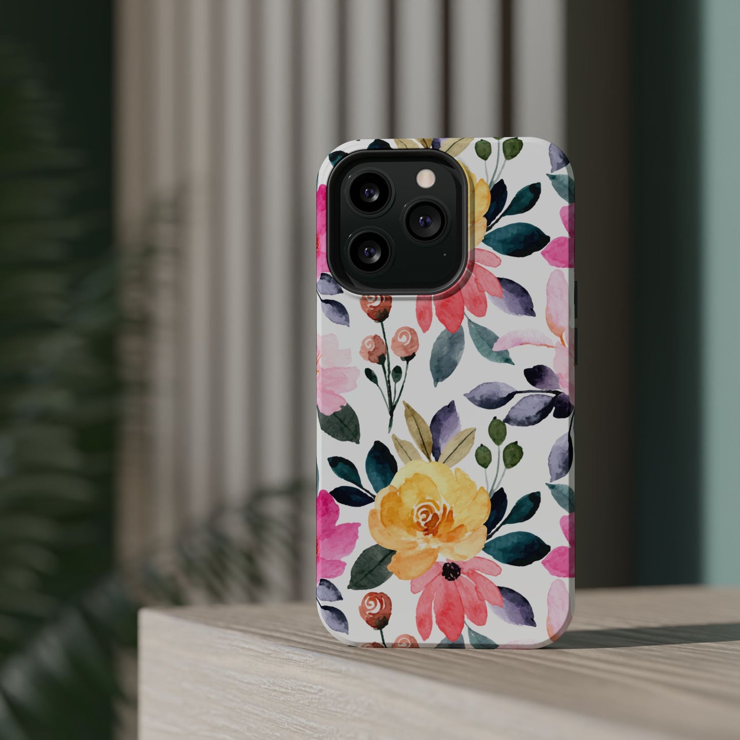 Blossoming Beauty – MagSafe Case with Pastel Floral Watercolor Design