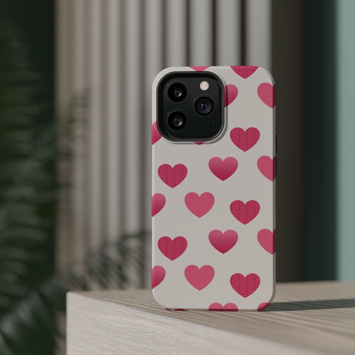 Textured Hearts MagSafe iPhone Case