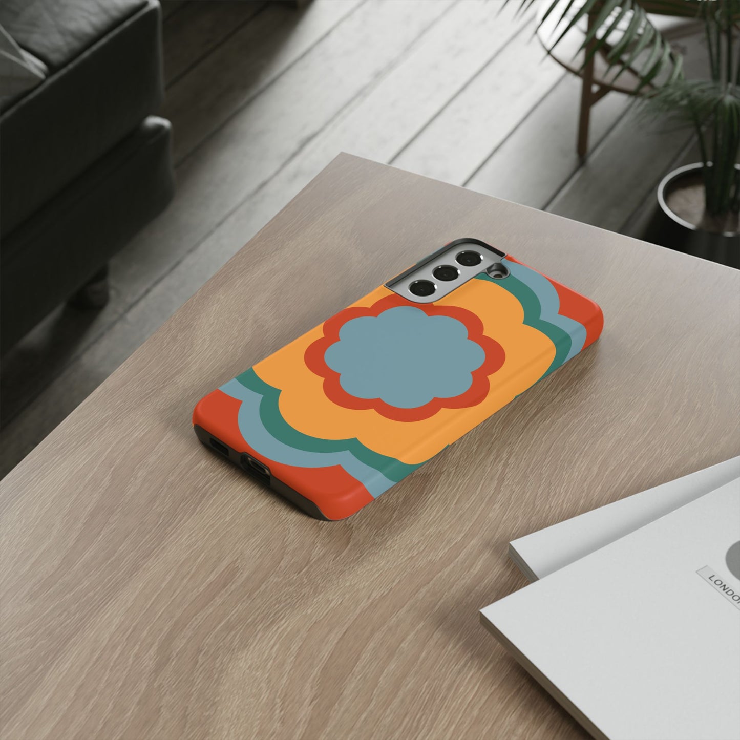 Retro Flower Power Samsung Galaxy Case – Bold 70s-Inspired Design with Dual-Layer Protection