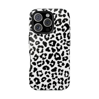 Monochrome Leopard Print Tough MagSafe iPhone Case – Classic Black and White Design with Dual-Layer Protection