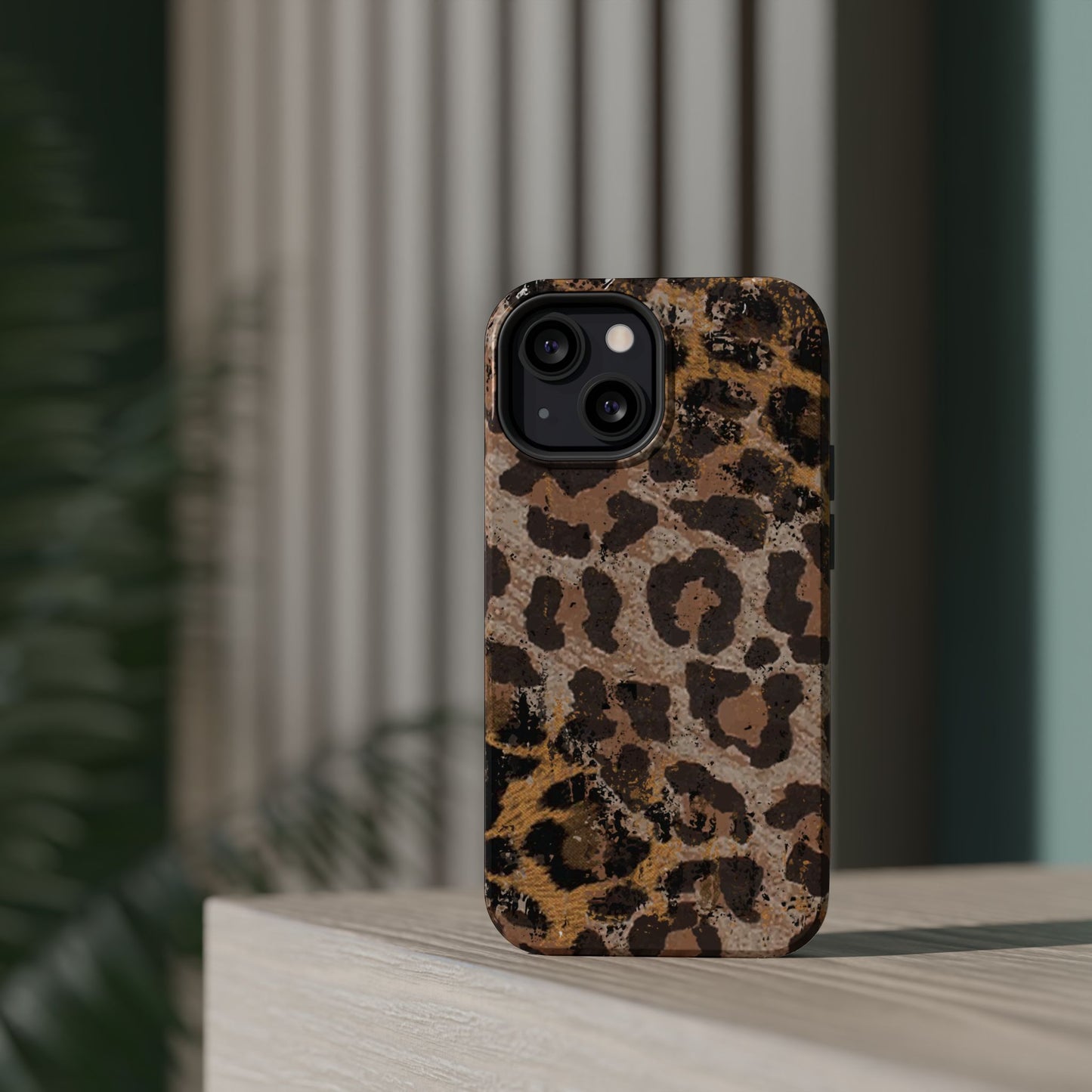 Vintage Distressed Leopard Print - MagSafe iPhone Series Case