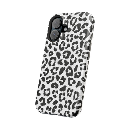 Monochrome Leopard Print Tough MagSafe iPhone Case – Classic Black and White Design with Dual-Layer Protection