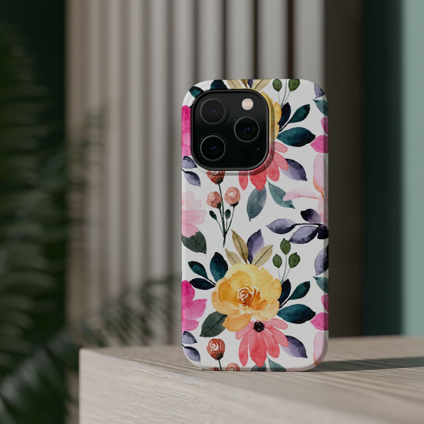 Blossoming Beauty – MagSafe Case with Pastel Floral Watercolor Design