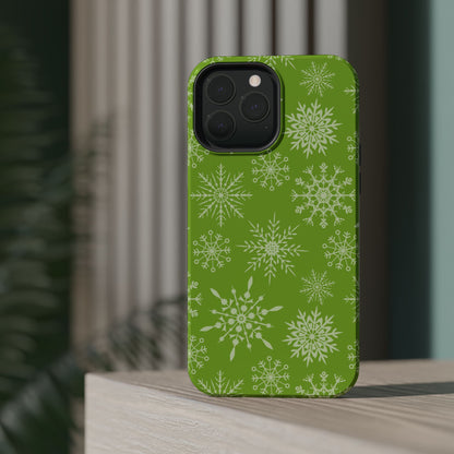 Green Snowflake Pattern – MagSafe iPhone Series Case