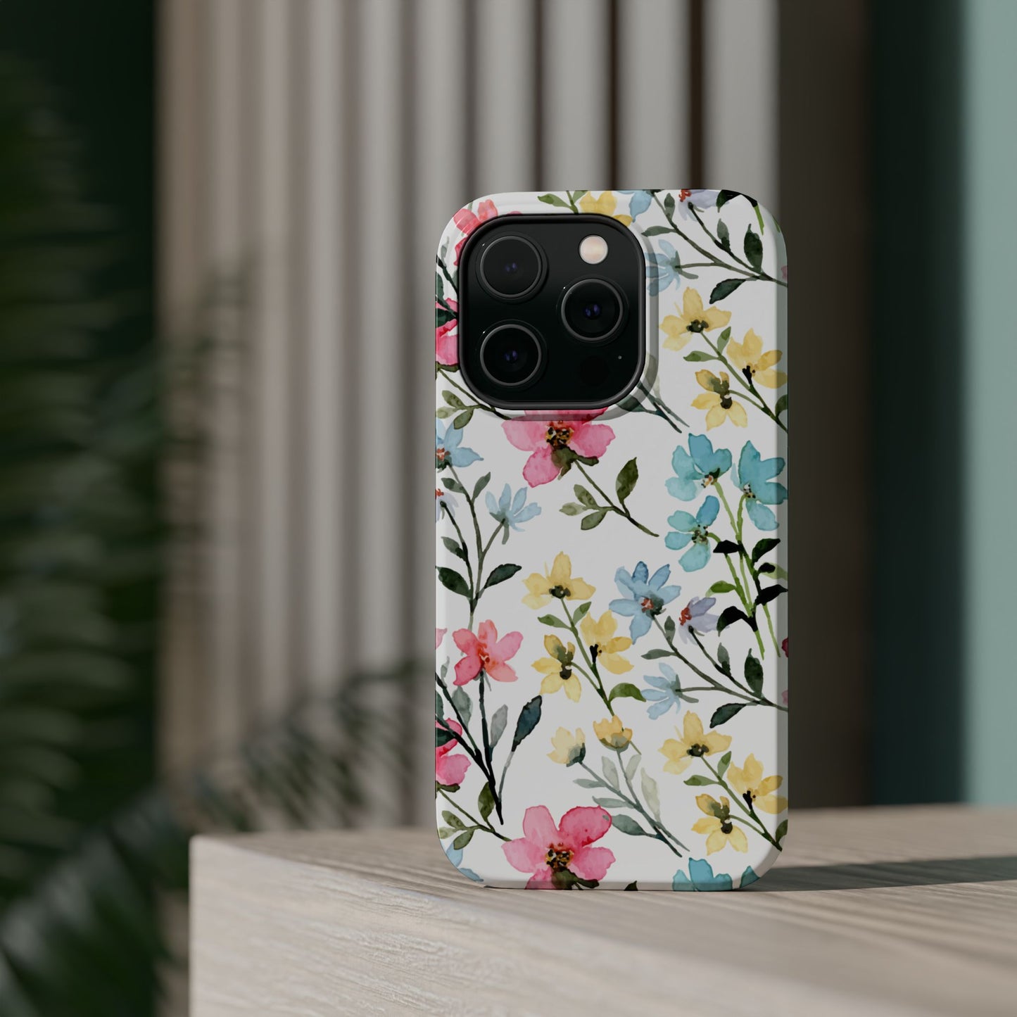 Watercolor Floral Bliss – MagSafe Case with Pastel Flower Design