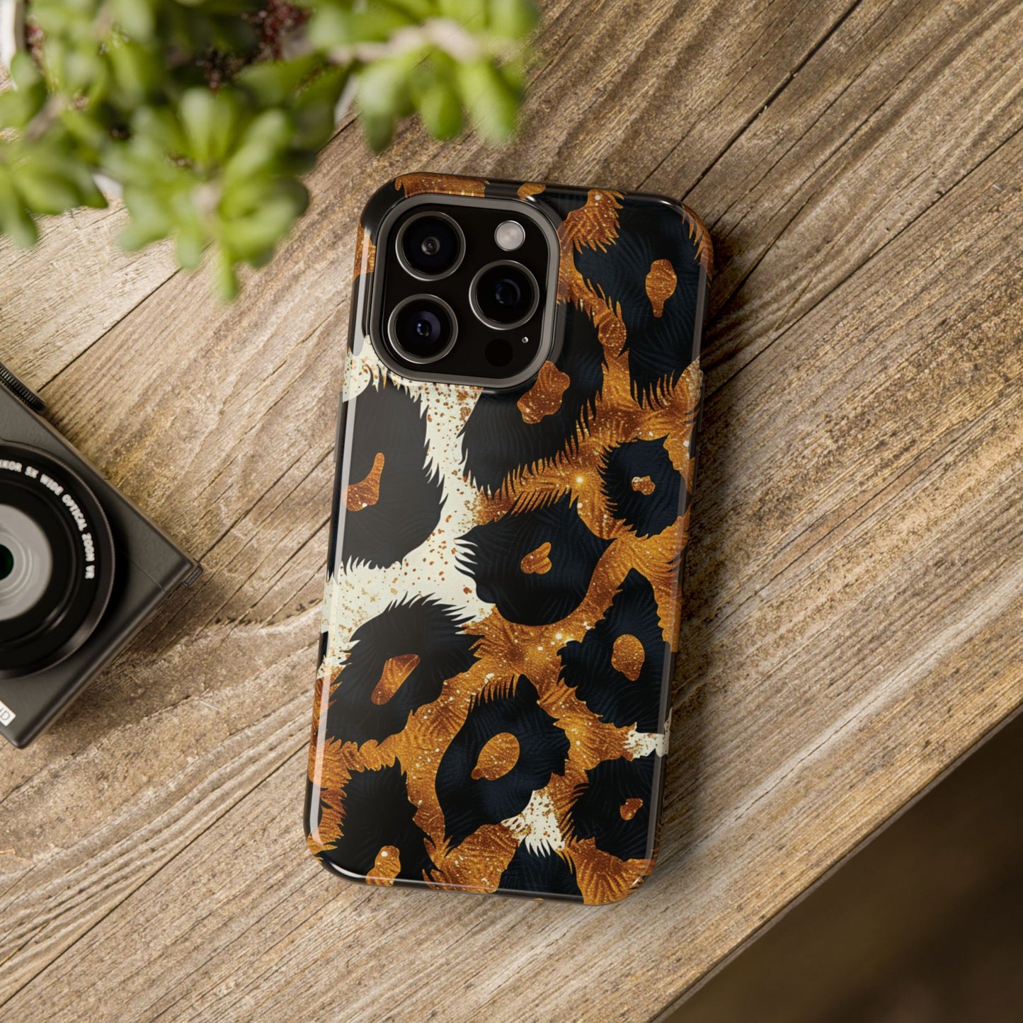 Safari Noir Gold Leopard iPhone Case