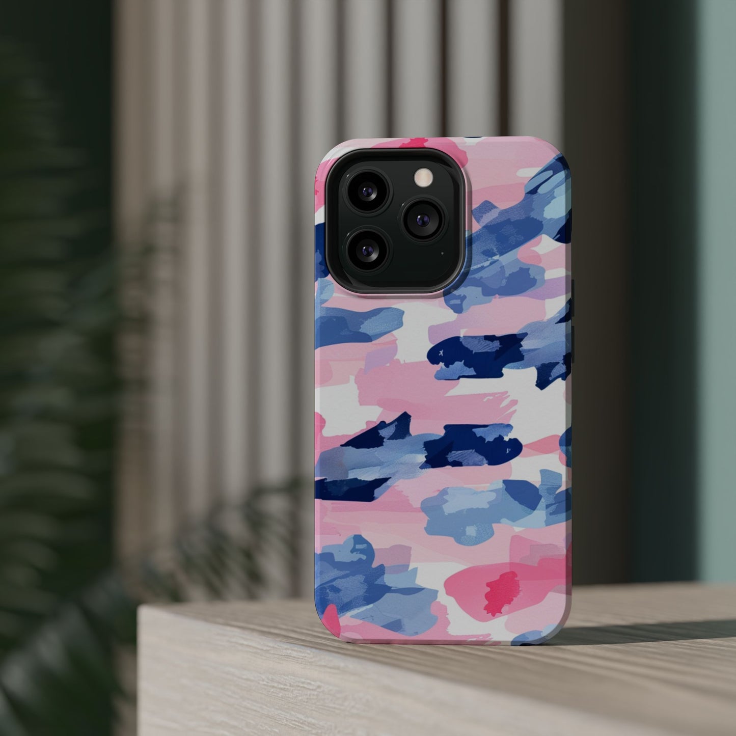 MagSafe Case: Dynamic Pink & Navy Brushstroke Art