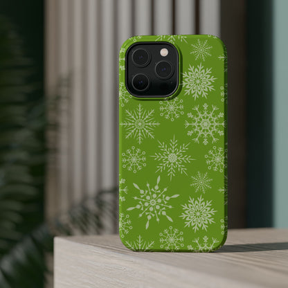 Green Snowflake Pattern – MagSafe iPhone Series Case