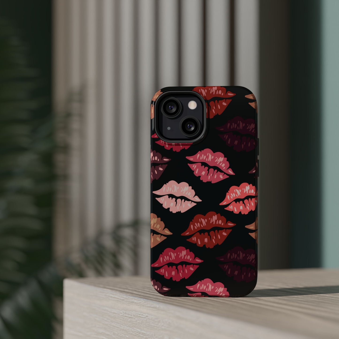 Kiss of Passion MagSafe iPhone Case