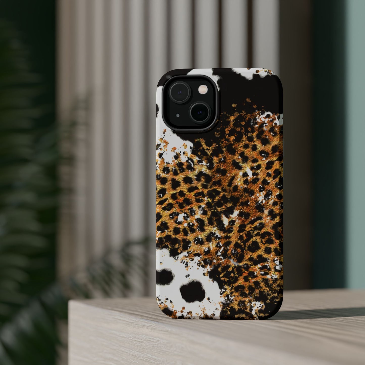 Bold Leopard Ink Splash - MagSafe iPhone Series Case