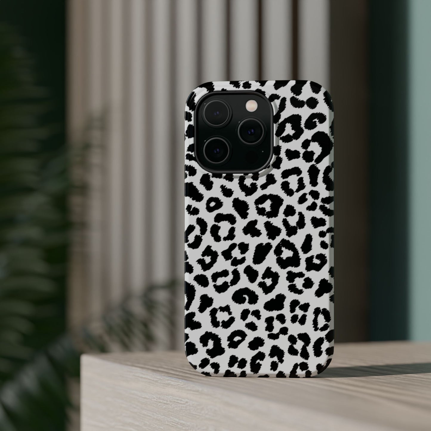 Monochrome Leopard Print Tough MagSafe iPhone Case – Classic Black and White Design with Dual-Layer Protection