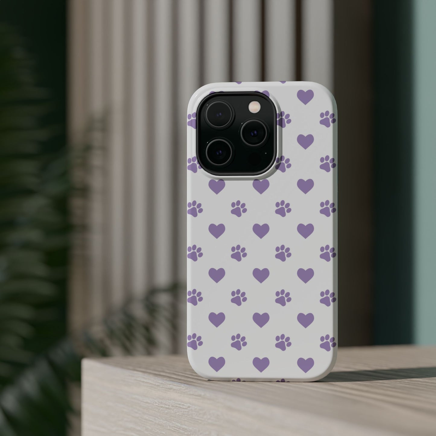 Paw Prints & Hearts – MagSafe iPhone Case with Adorable Pet-Lover Design