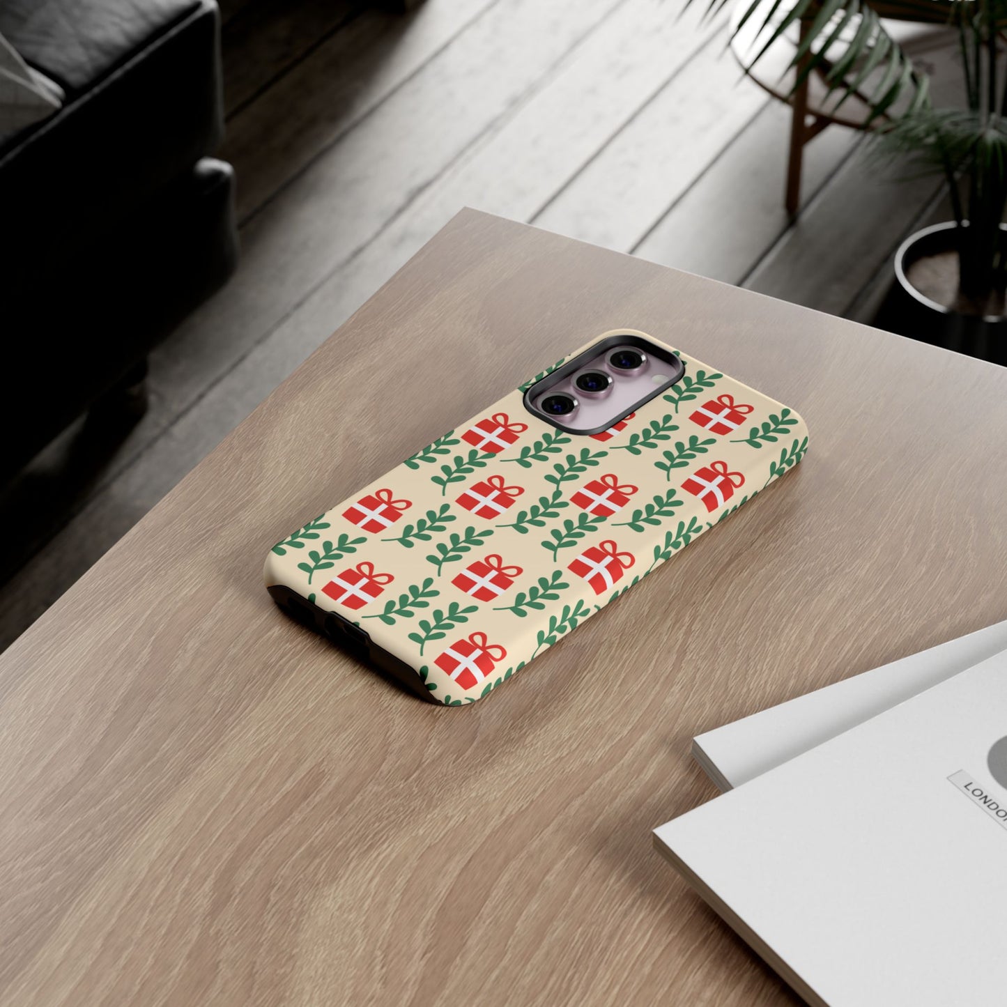 Samsung Galaxy Case: Holiday Cheer – Red Gifts & Green Leaves